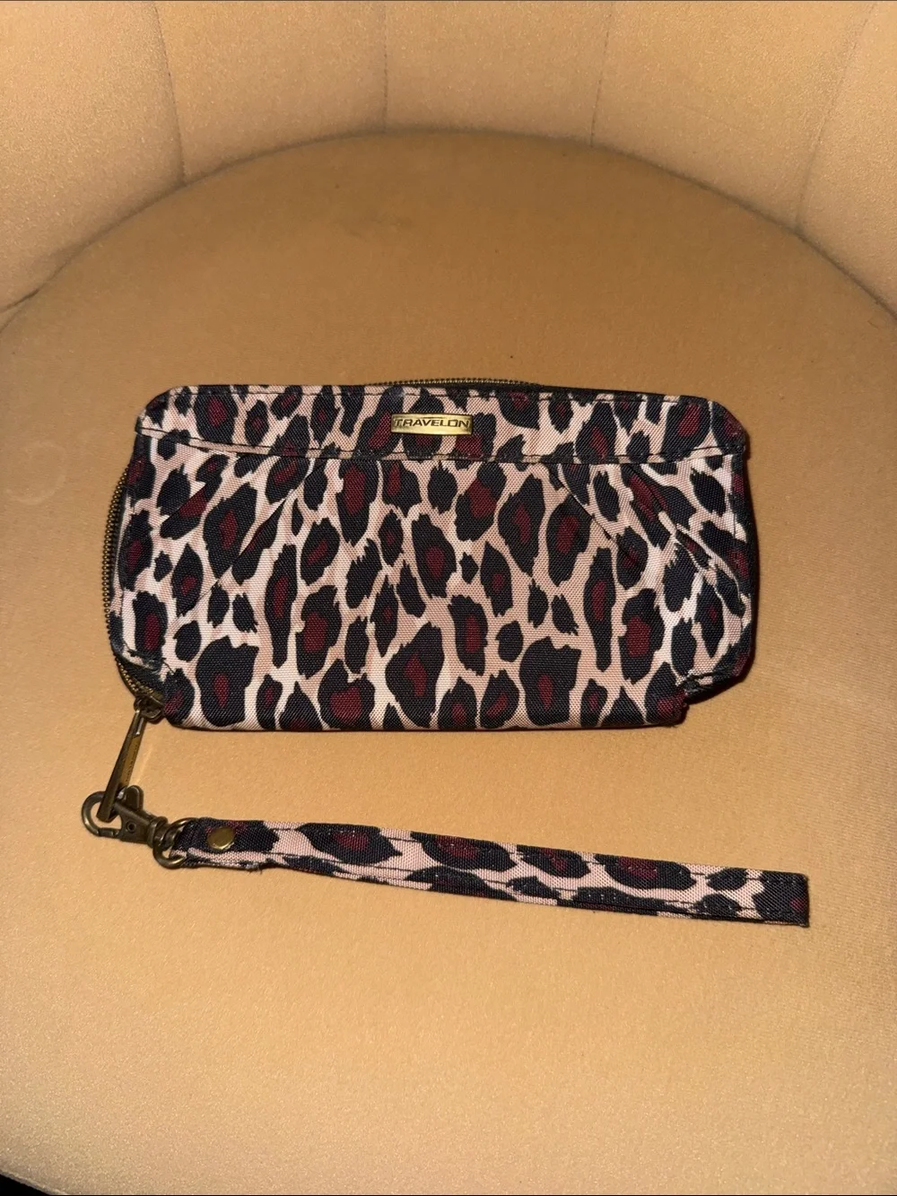 Travelon Leopard Print Wristlet Clutch